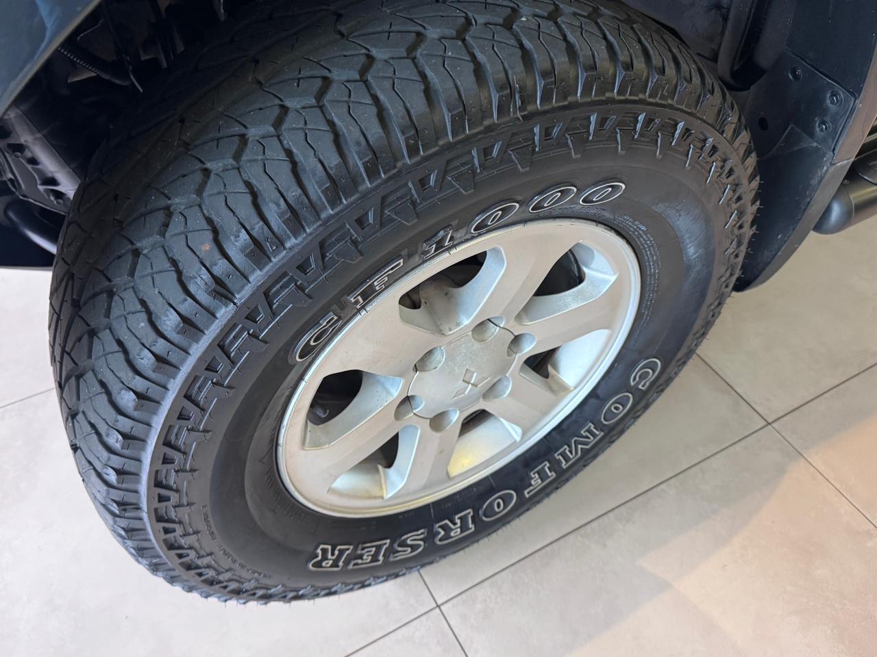 MITSUBISHI PAJERO SPORT HPE 2008 - foto 16