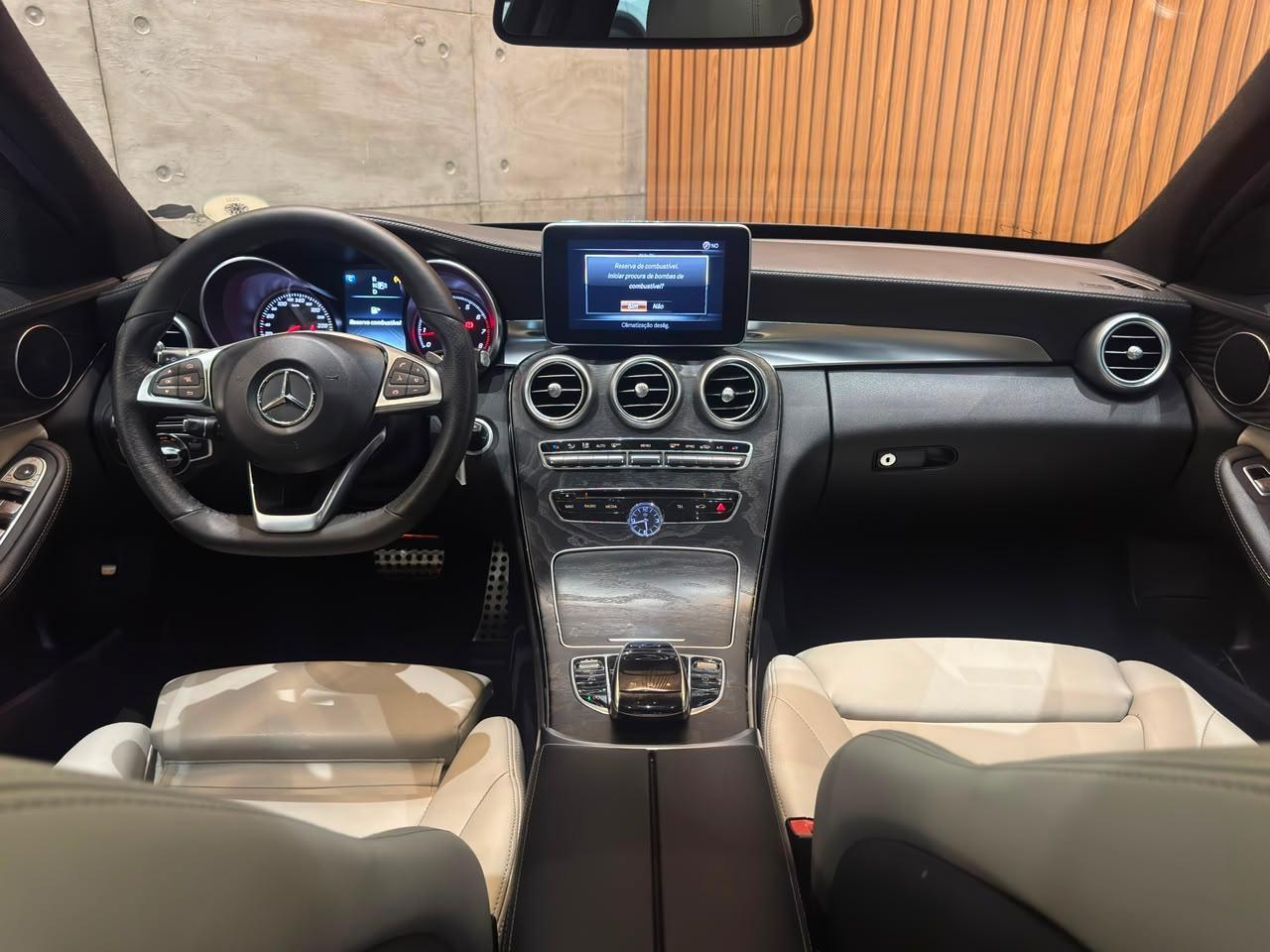 MERCEDES-BENZ C250 2015 - foto 8