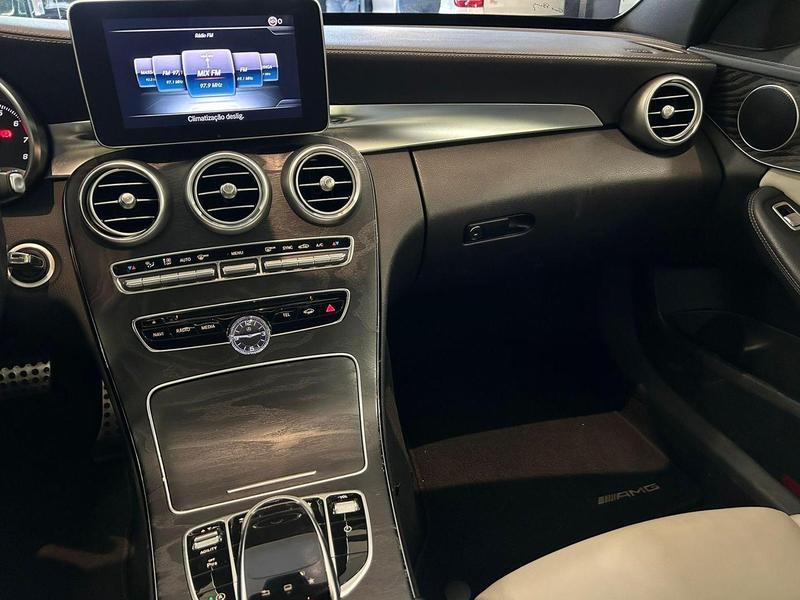MERCEDES-BENZ C250 2015 - foto 8