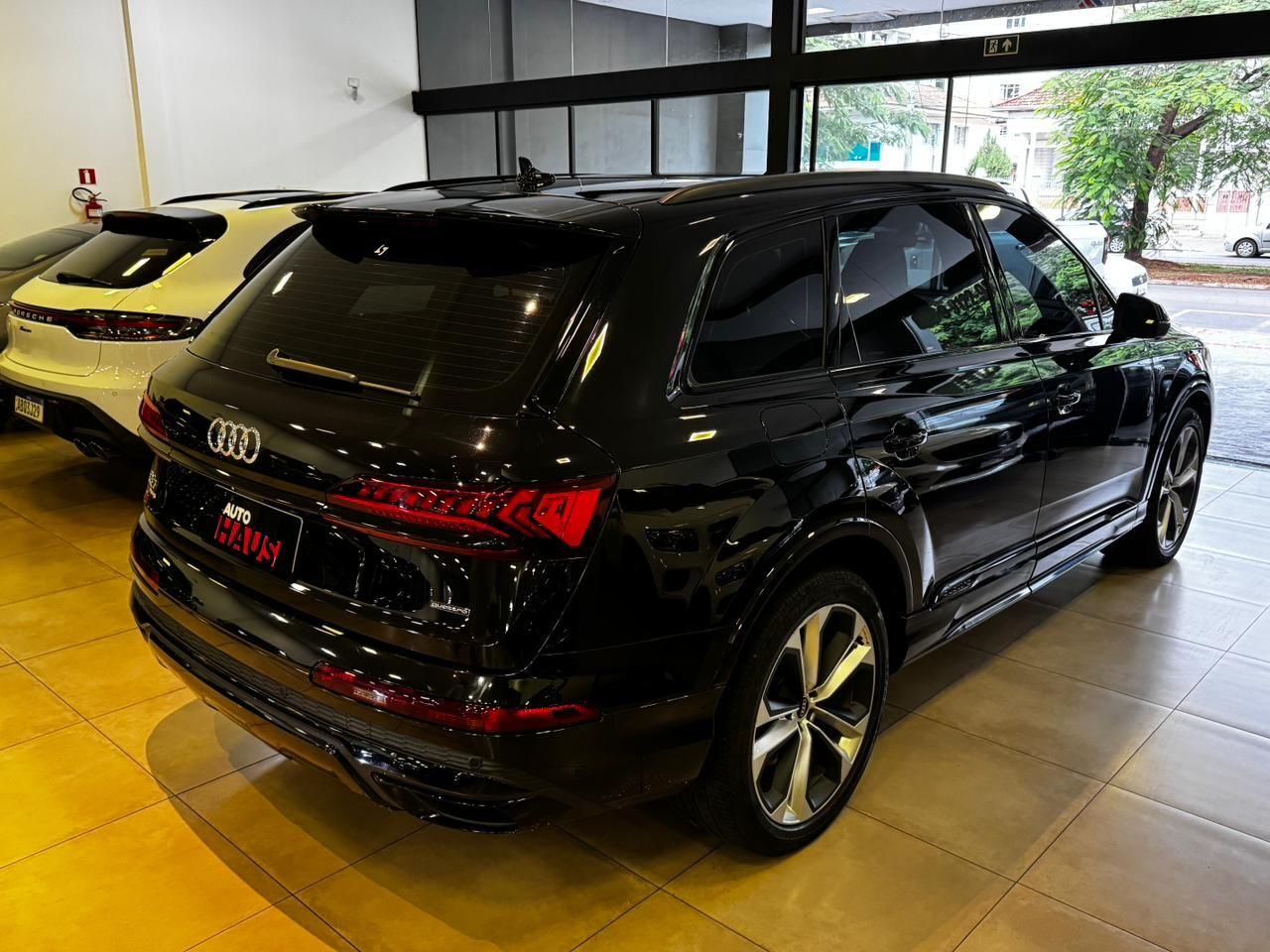 AUDI Q7 PERF.BLACK HIBRIDO 2022 - foto 4