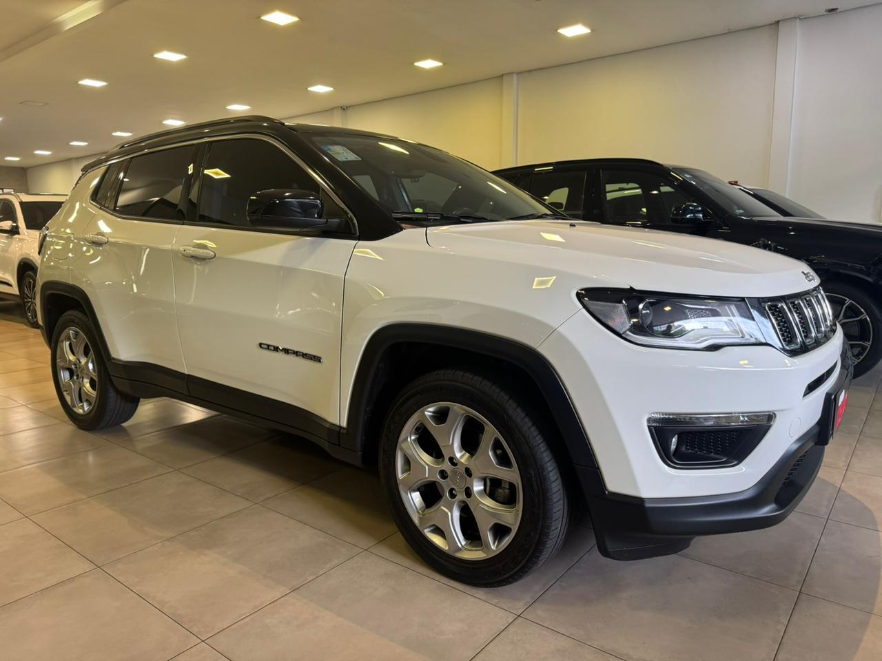 JEEP COMPASS LONGITUDE F 2021 - foto 2