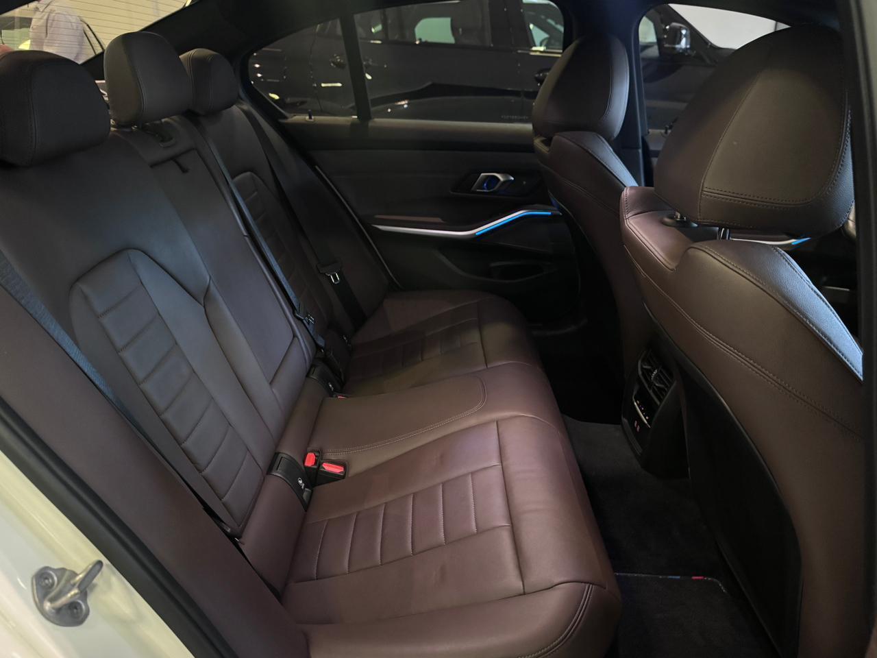 BMW 320I M 10TH ANNIVERSARY EDITION 2025 - foto 16