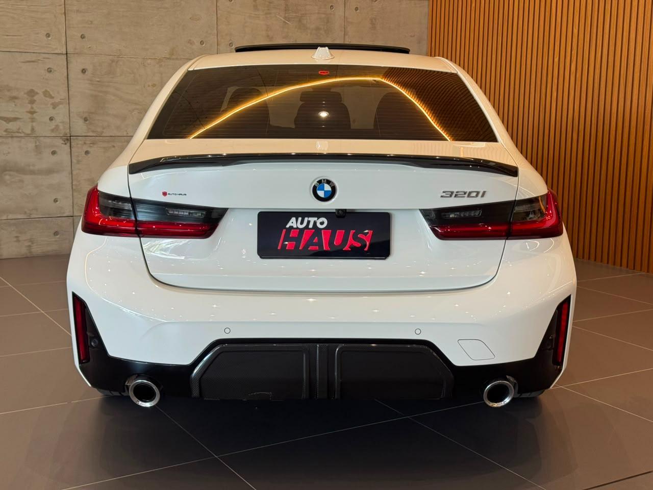 BMW 320I M 10TH ANNIVERSARY EDITION 2025 - foto 6