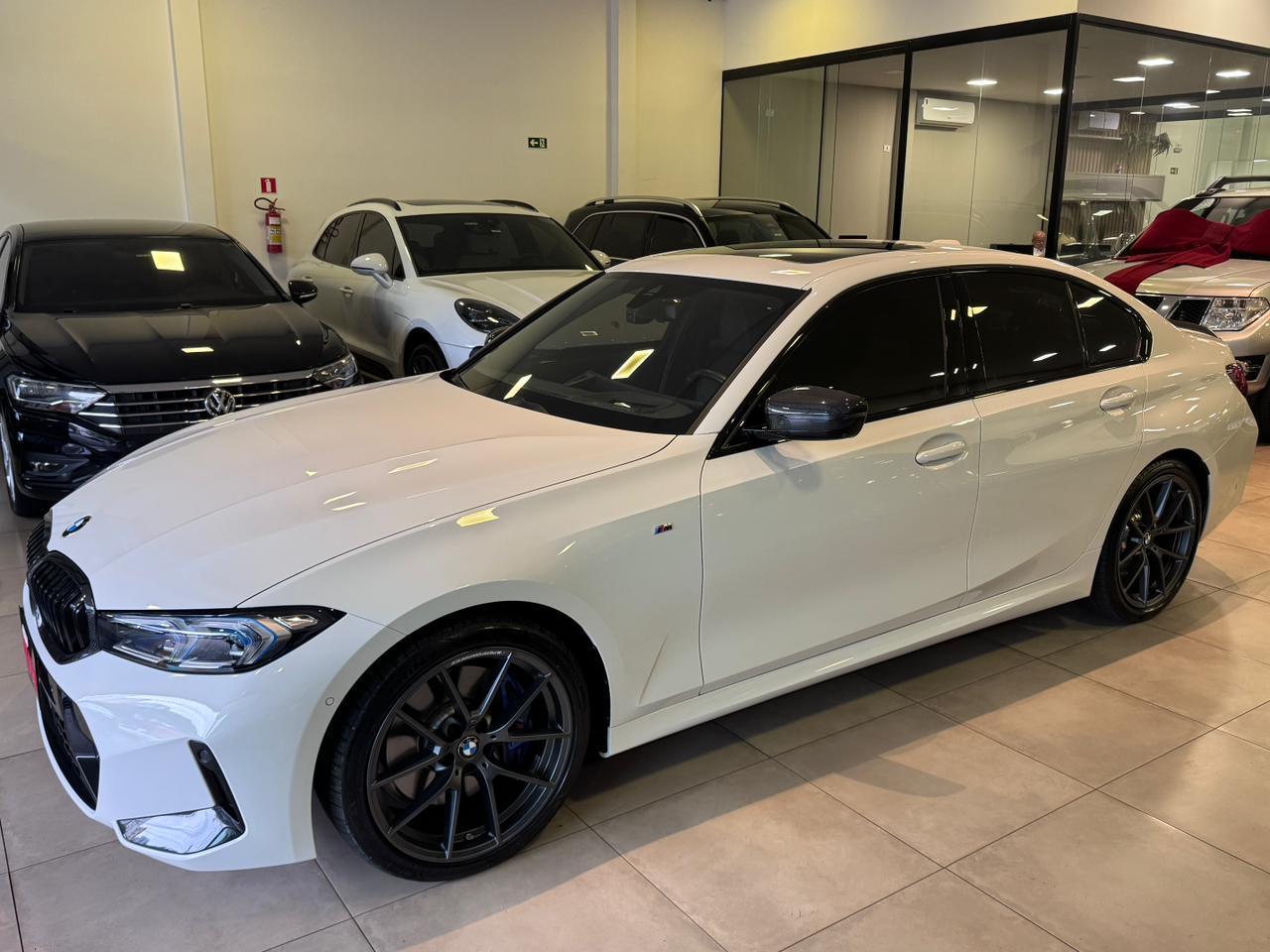 BMW 320I M 10TH ANNIVERSARY EDITION 2025 - foto 2