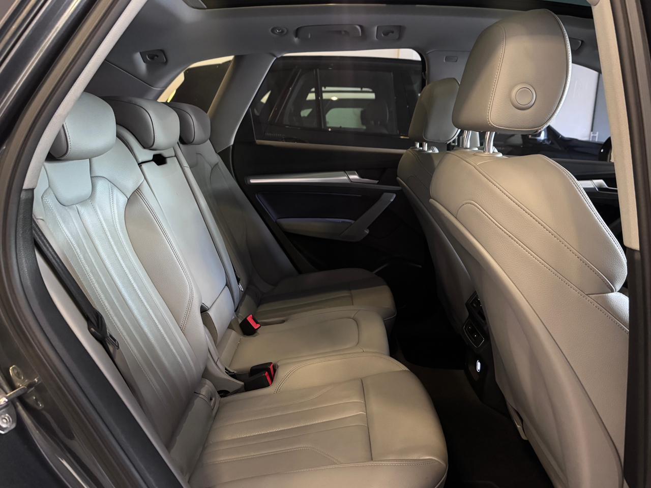 AUDI Q5 2.0 PRESTIGE PLUS TFSI 2020 - foto 17