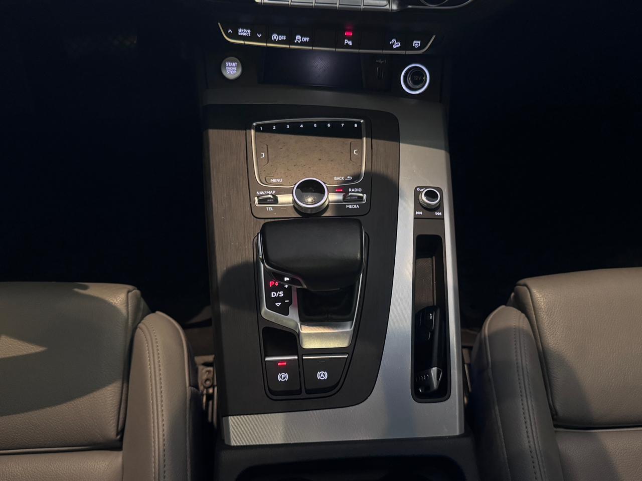 AUDI Q5 2.0 PRESTIGE PLUS TFSI 2020 - foto 10