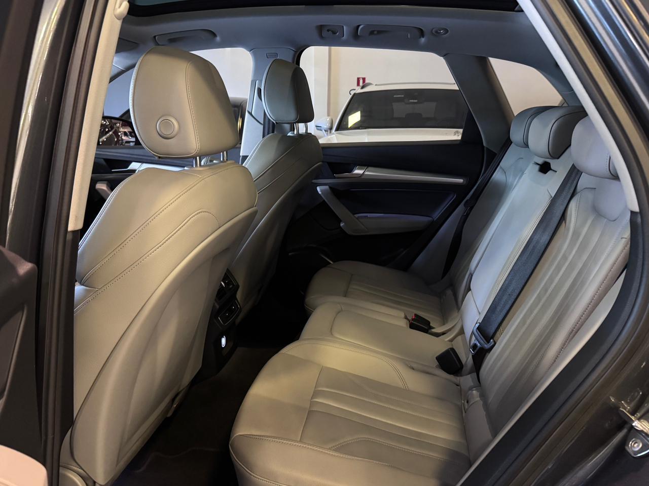 AUDI Q5 2.0 PRESTIGE PLUS TFSI 2020 - foto 14