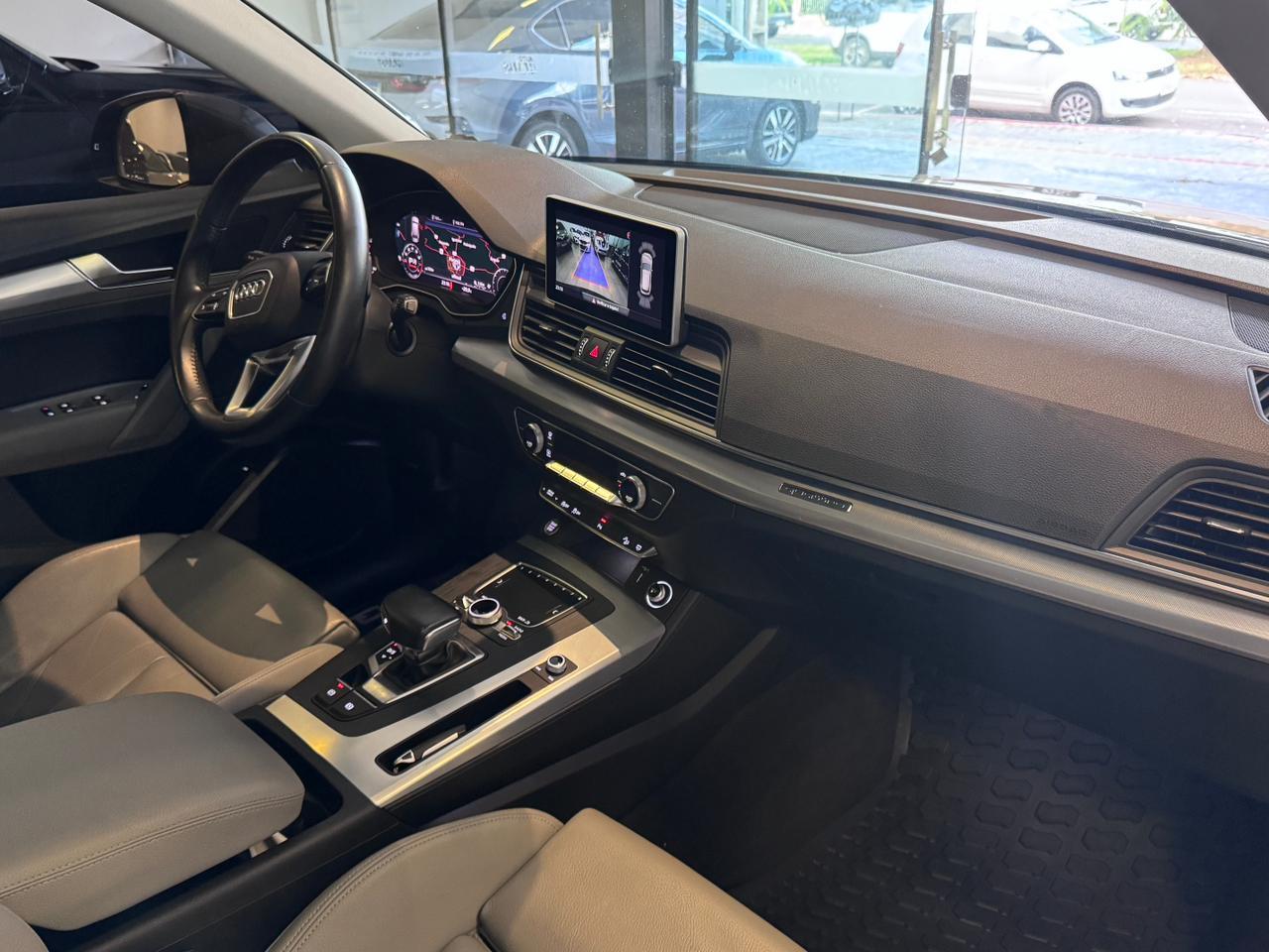 AUDI Q5 2.0 PRESTIGE PLUS TFSI 2020 - foto 16