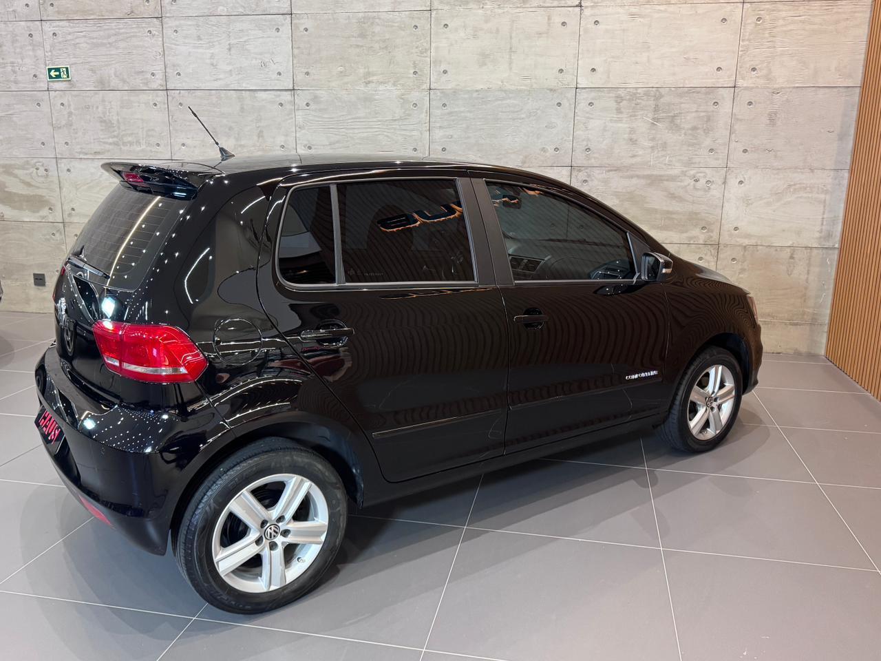 VOLKSWAGEN NOVO FOX CL ME 2016 - foto 2