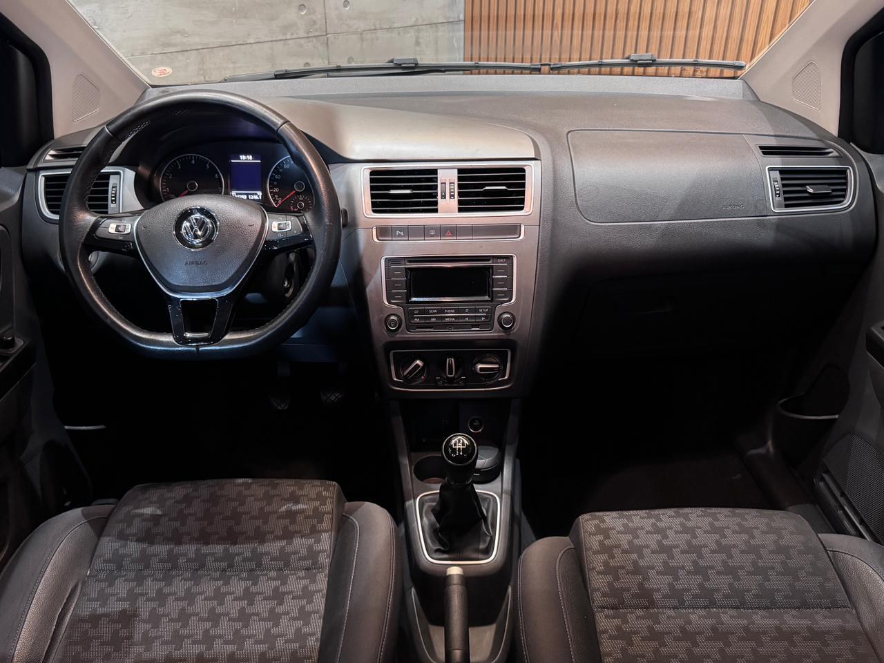 VOLKSWAGEN NOVO FOX CL ME 2016 - foto 10