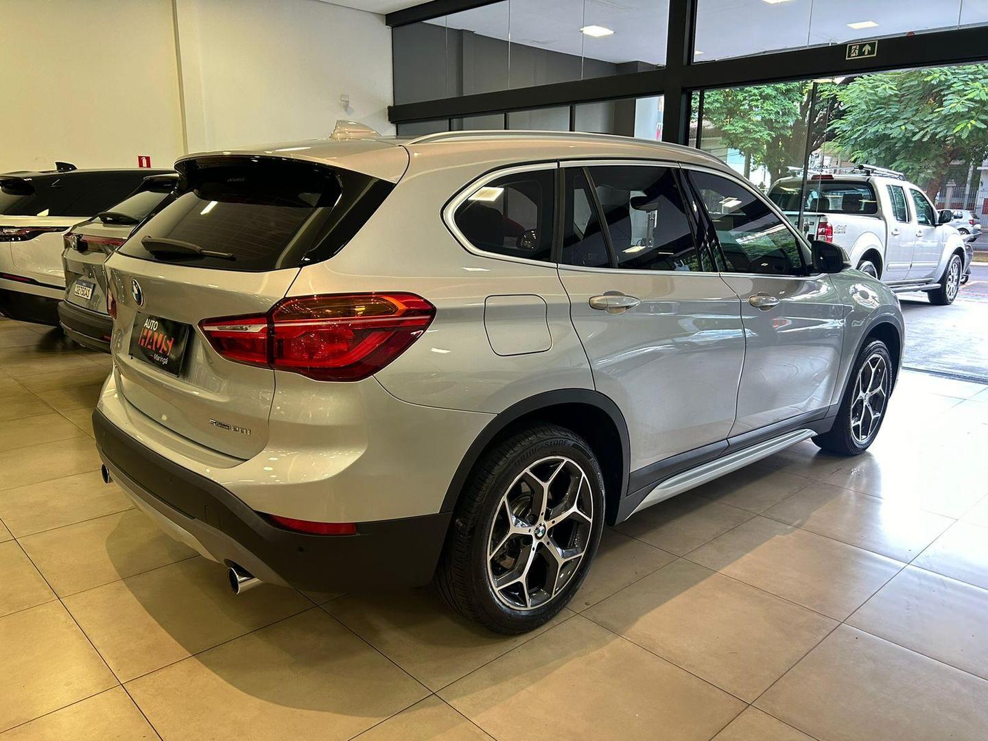 BMW X1 S20I ACTIVEFLEX 2019 - foto 4