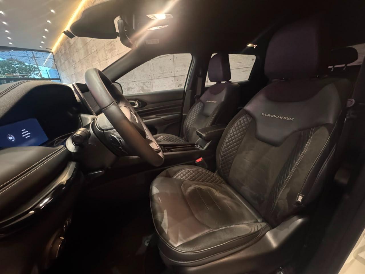 JEEP COMPASS BLACKHAWK 2025 - foto 10