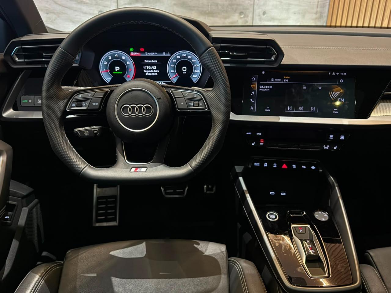 AUDI A3 SEDAN PERFORMANCE 2.0 TFSI S-TRONIC 2025 - foto 9