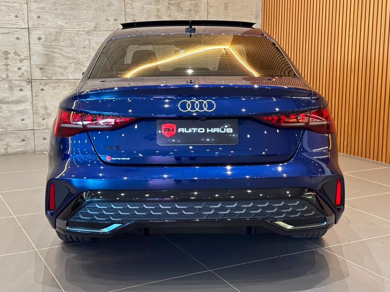 AUDI A3 SEDAN PERFORMANCE 2.0 TFSI S-TRONIC 2025 - foto 7