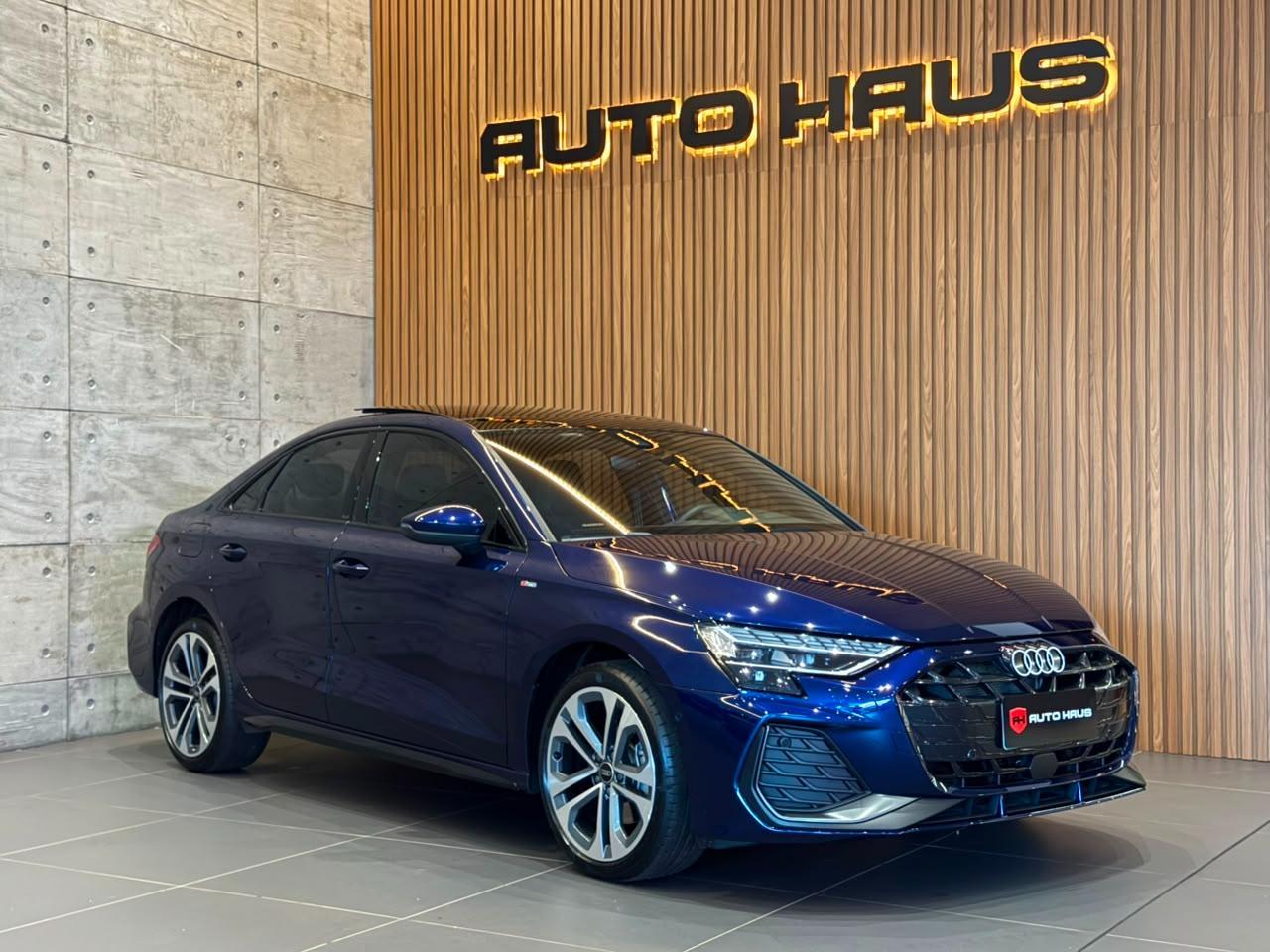 AUDI A3 SEDAN PERFORMANCE 2.0 TFSI S-TRONIC 2025 - foto 1