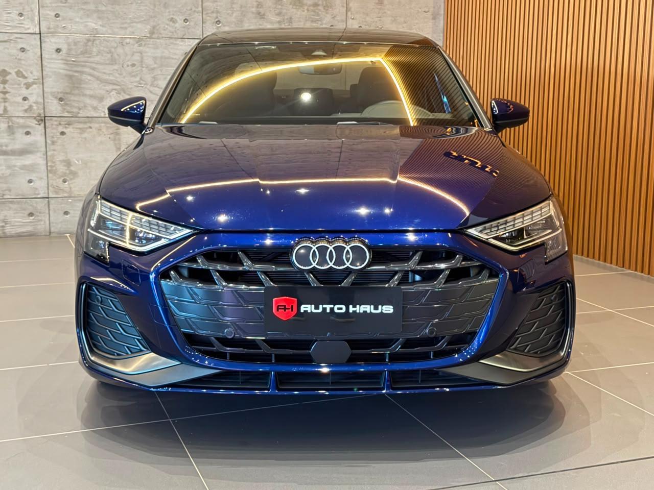 AUDI A3 SEDAN PERFORMANCE 2.0 TFSI S-TRONIC 2025 - foto 2