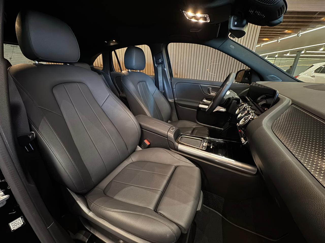 MERCEDES-BENZ GLA200 PROG 2025 - foto 12