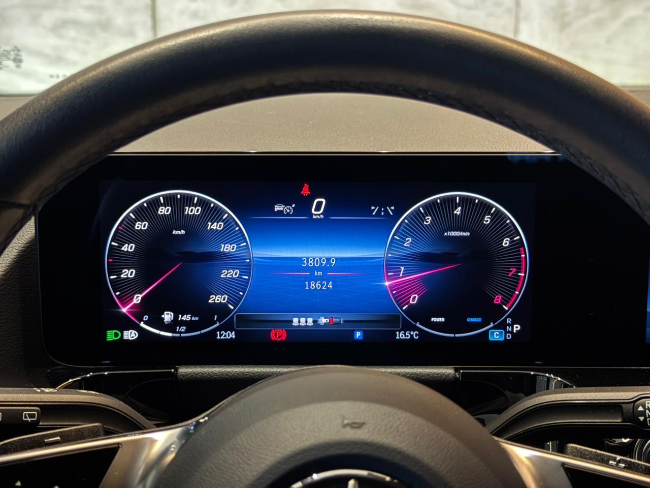 MERCEDES-BENZ GLA200 PROG 2025 - foto 8
