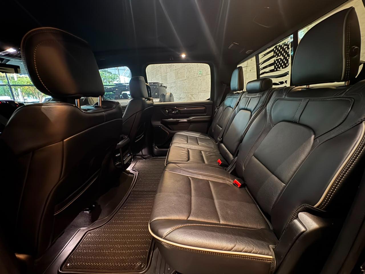 RAM 1500 LIMITED HEMI 2023 - foto 14