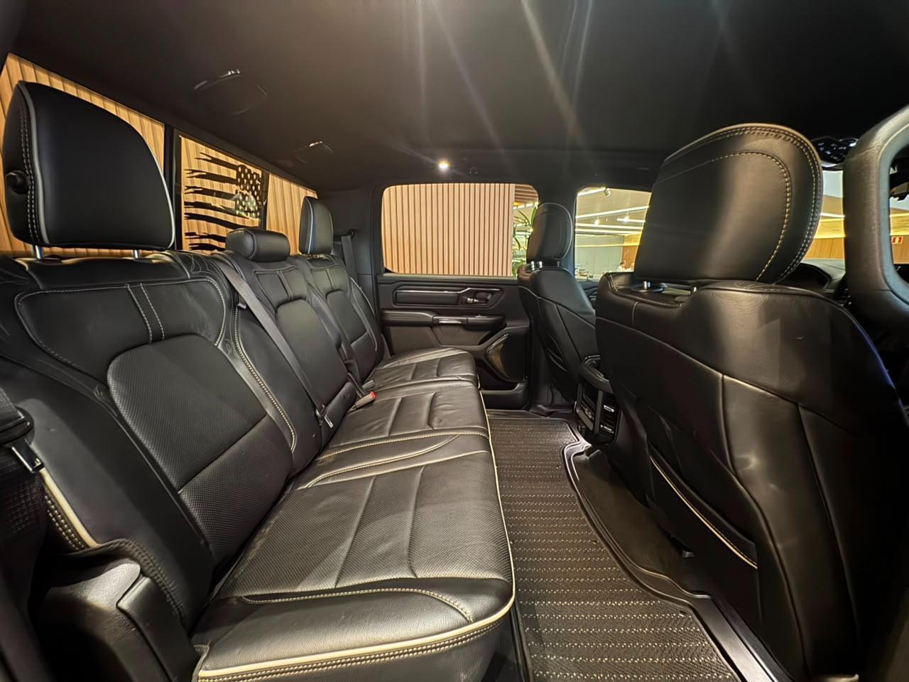 RAM 1500 LIMITED HEMI 2023 - foto 15