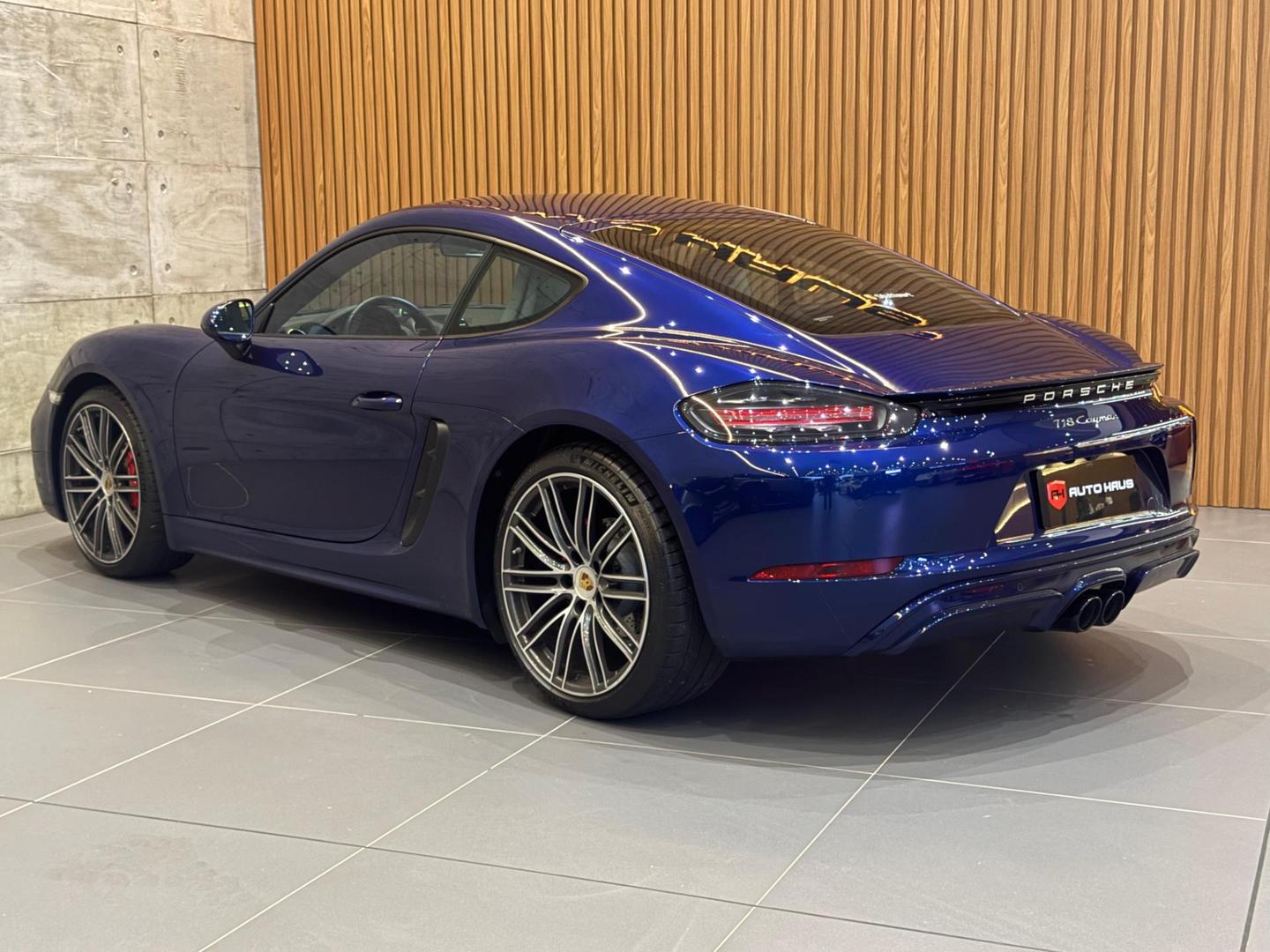 PORSCHE CAYMAN 2024 - foto 5