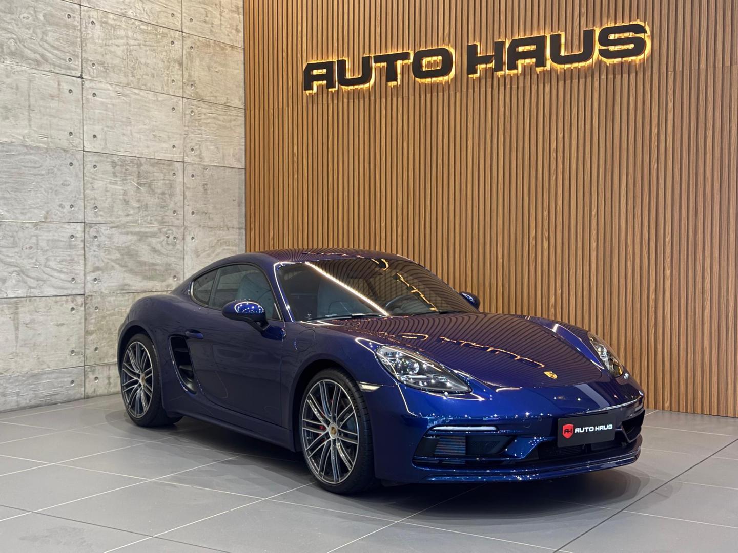 PORSCHE CAYMAN 2024 - foto 1