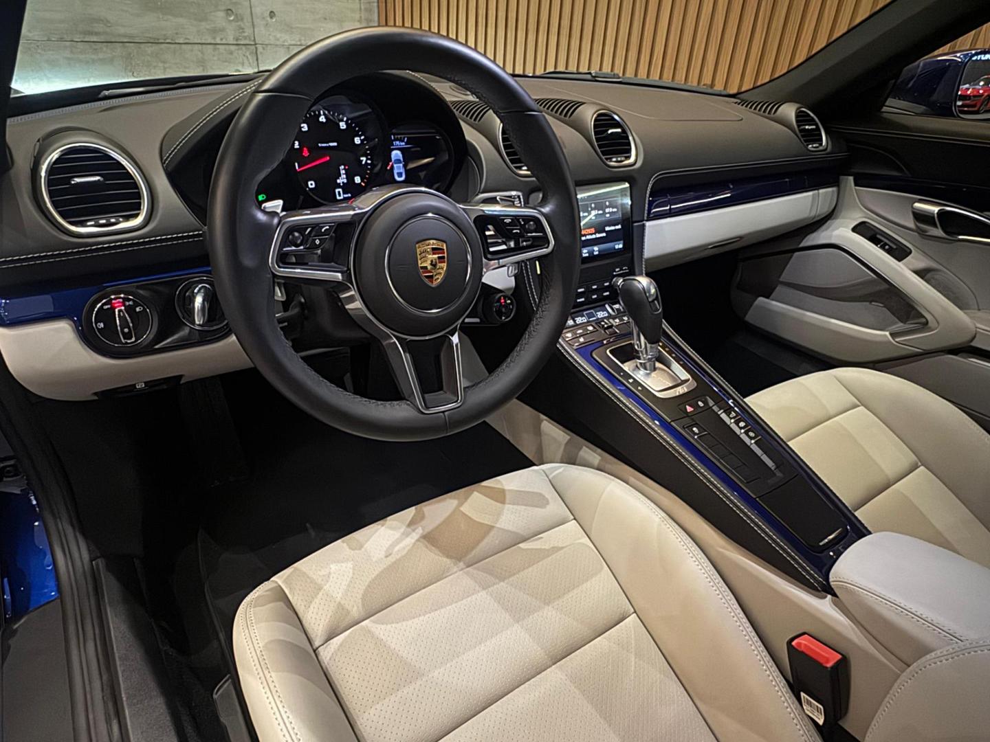 PORSCHE CAYMAN 2024 - foto 12