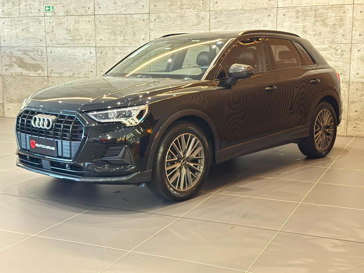 AUDI Q3 BLACK 1.4 TFSI S TRONIC 2022 - foto 3