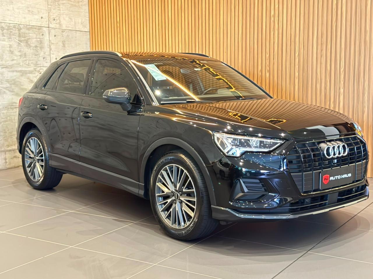 AUDI Q3 BLACK 1.4 TFSI S TRONIC 2022 - foto 2
