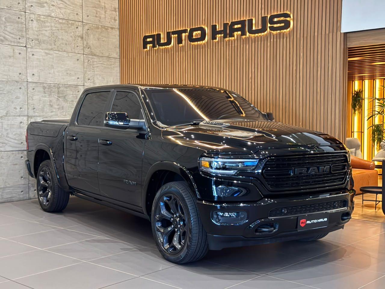 RAM 1500 LIMITED NIGHT EDITION HEMI 2024 - foto 1