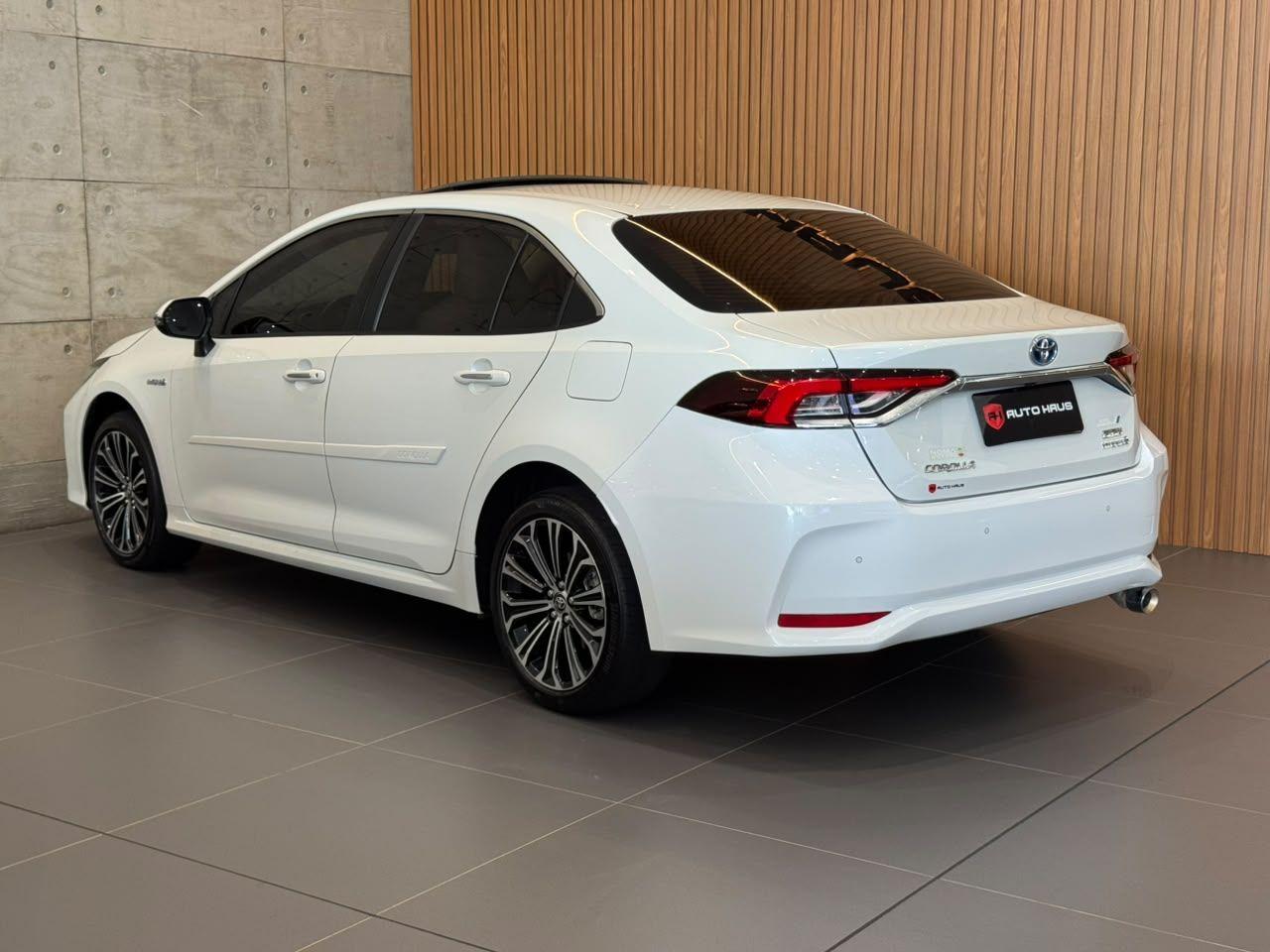 TOYOTA COROLLA APREMIUMH 2022 - foto 3