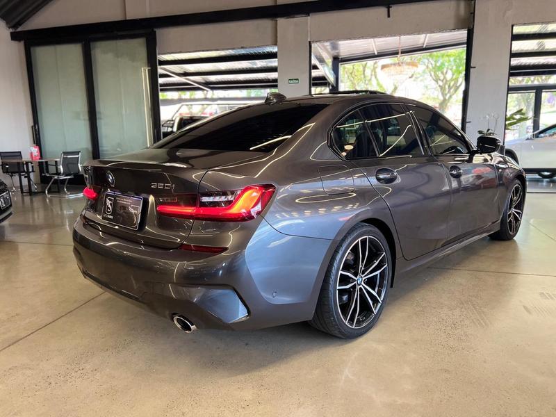 BMW 320i 2.0 16V Turbo M Sport - foto 5