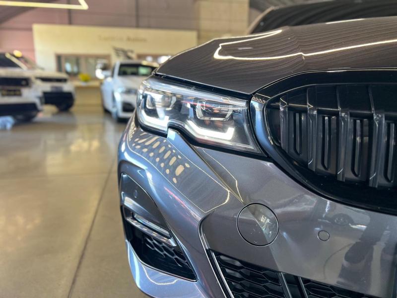 BMW 320i 2.0 16V Turbo M Sport - foto 9