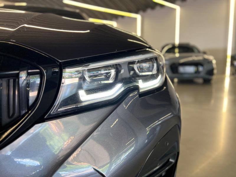 BMW 320i 2.0 16V Turbo M Sport - foto 10