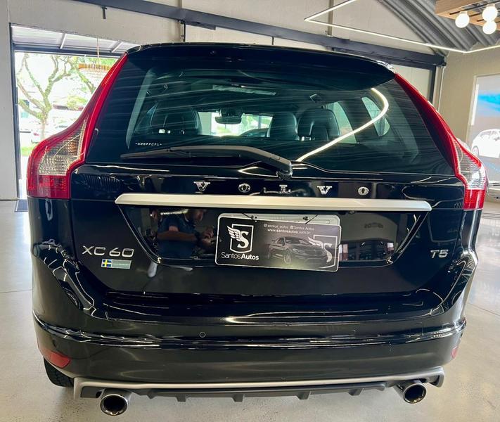 Volvo XC60 20t5 R Des - foto 6