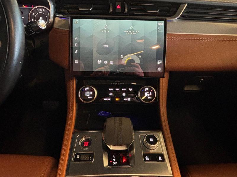 Jaguar F Pace 3.0 R Dynamic Se Awd 340cv Automático - foto 14