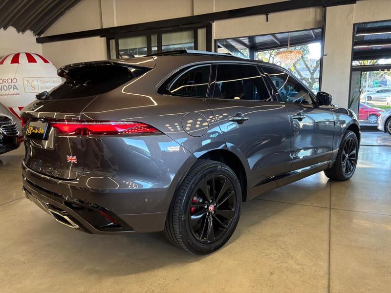 Jaguar F Pace 3.0 R Dynamic Se Awd 340cv Automático - foto 4
