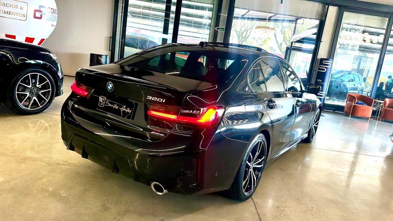 BMW 320i 2.0 16V Turbo M Sport - foto 3