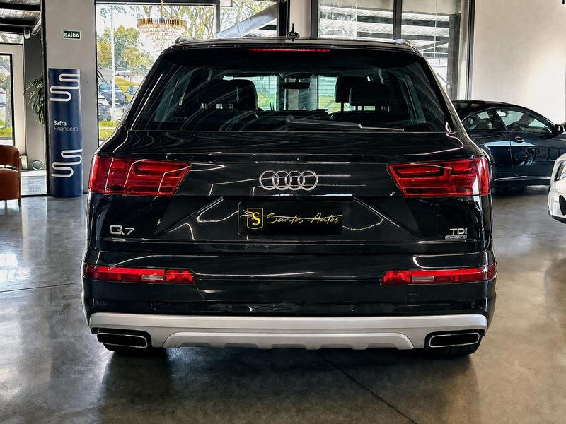 Audi Q7 3.0 TFSI - foto 4
