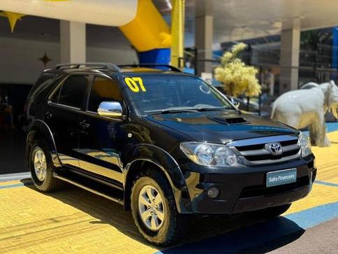 TOYOTA HILUXSW4 SRV4X4