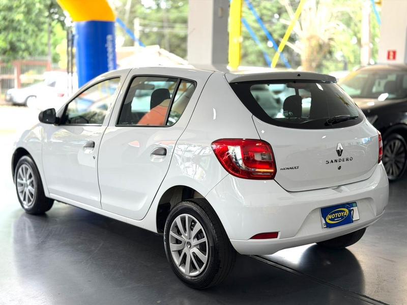 Renault Sandero Auth 1.0 - foto 5