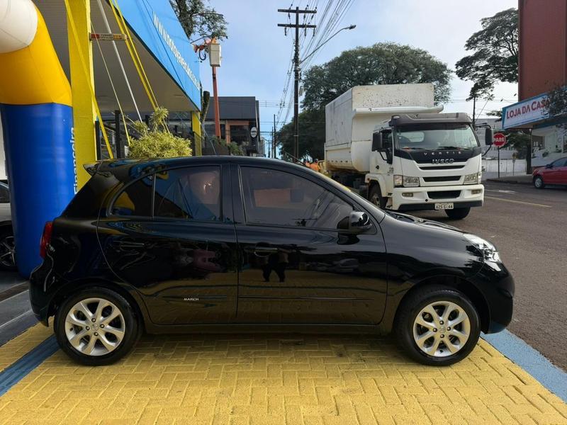 Nissan March 10sv - foto 8