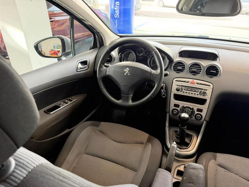 Peugeot 308 Allure - foto 9