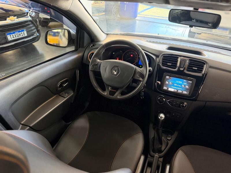 Renault Sandero Step 1.6 - foto 11