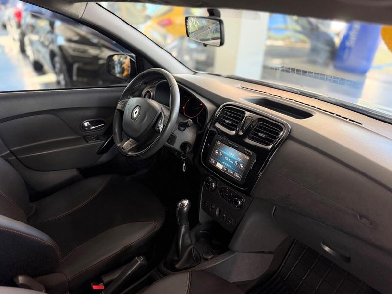 Renault Sandero Step 1.6 - foto 12