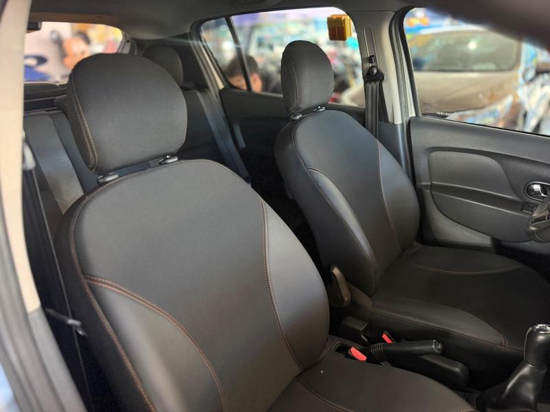 Renault Sandero Step 1.6 - foto 14