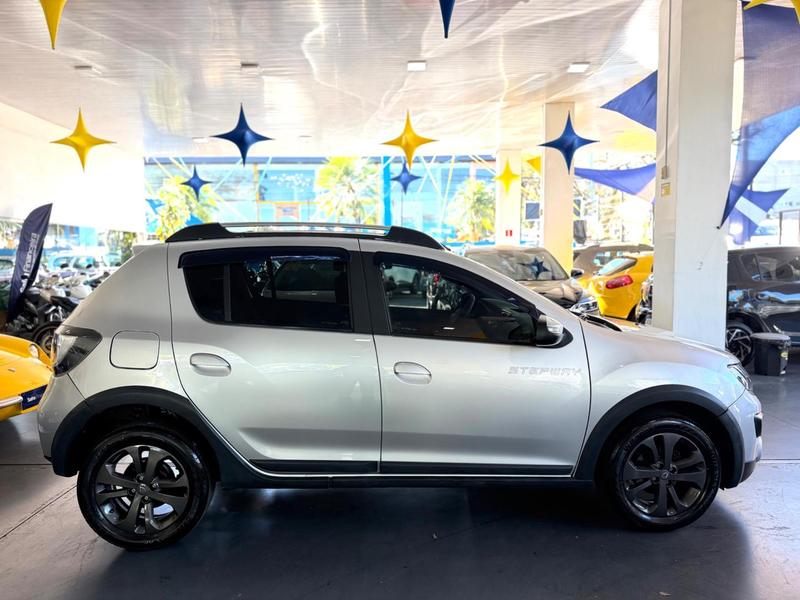 Renault Sandero Step 1.6 - foto 7