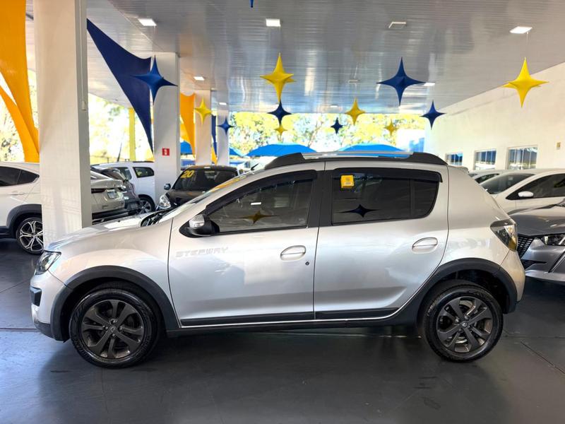Renault Sandero Step 1.6 - foto 8