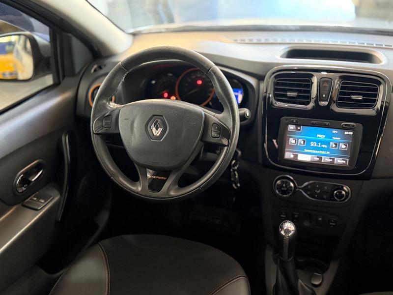 Renault Sandero Step 1.6 - foto 9