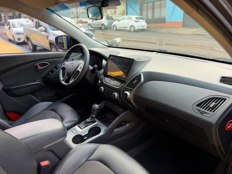 Hyundai ix35 Gl - foto 11